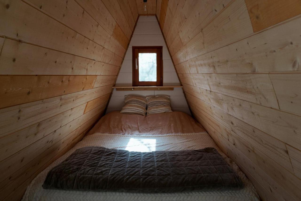טרואה Le Chalet Tipi Avec Jacuzzi Et Jardin מראה חיצוני תמונה